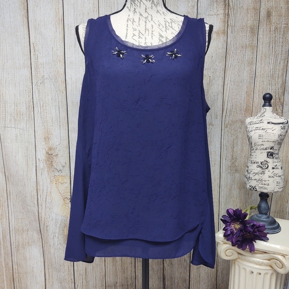 💥 3/$20 Simply Vera Purple Dressy Tank Size Large!